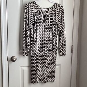 Arden B Black and White Sheath Dress Long Sleeve Crew Neck